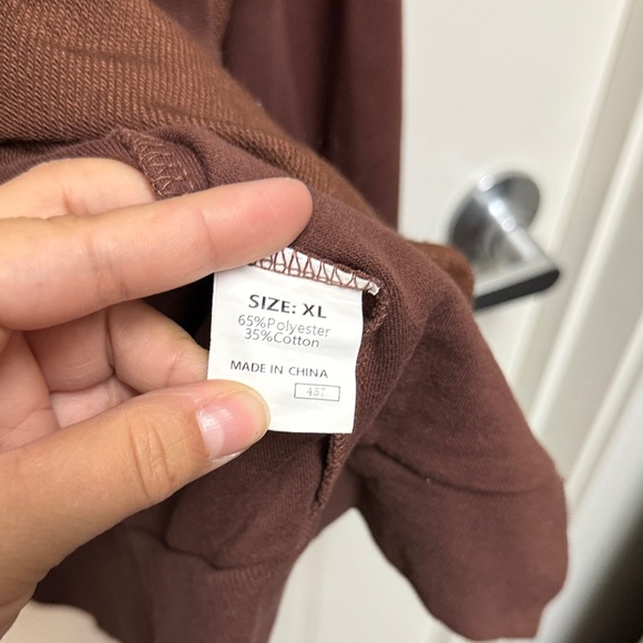 Amazon Essentials Women's Maroon Button-Up Sweatshirt - Picture 11 of 12